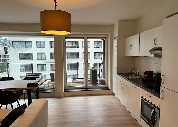 3 Bedroom Apartment In City Center With Balcony View