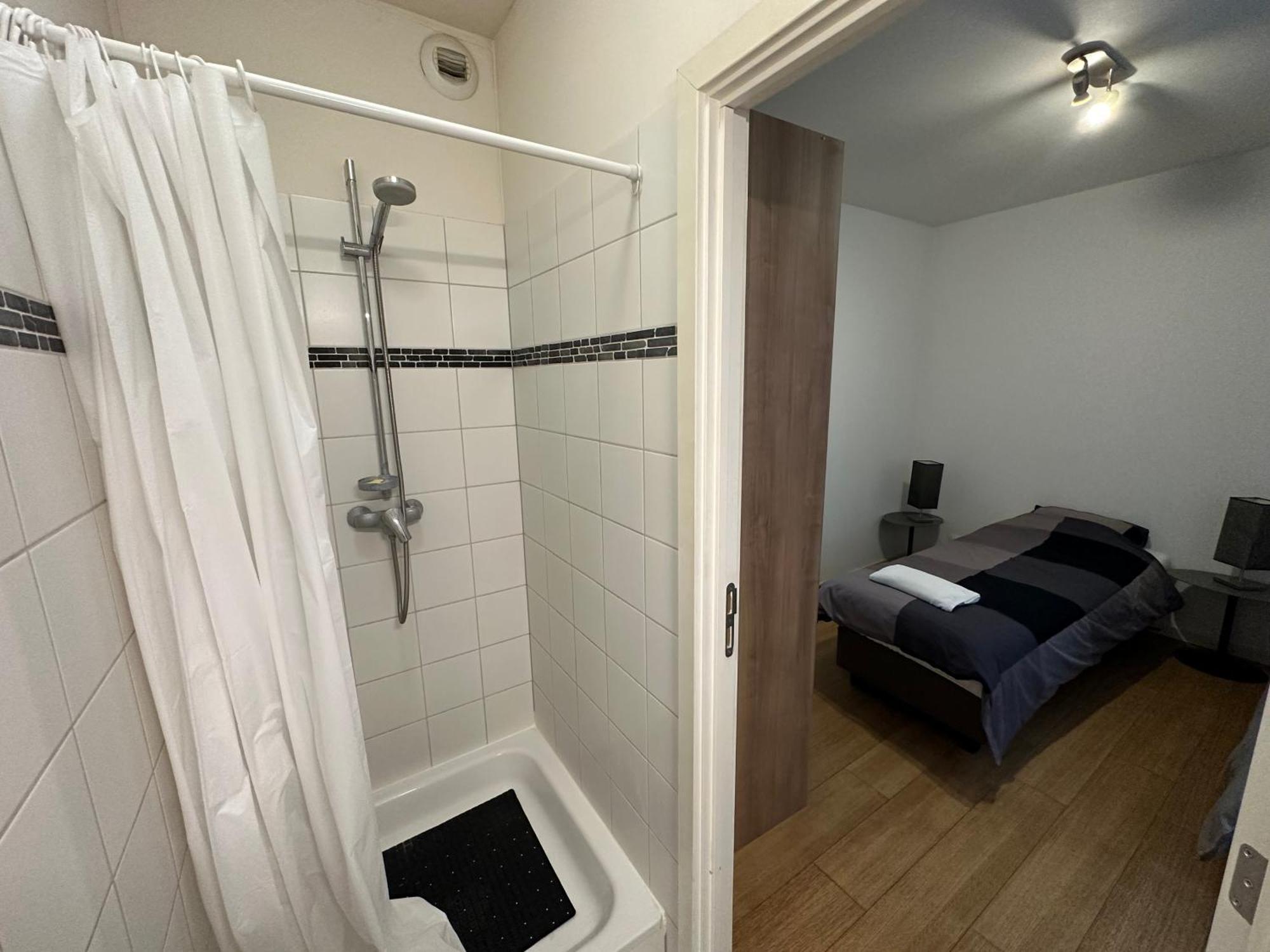 3 Bedroom In Center With Balcony View * Bruxelas
